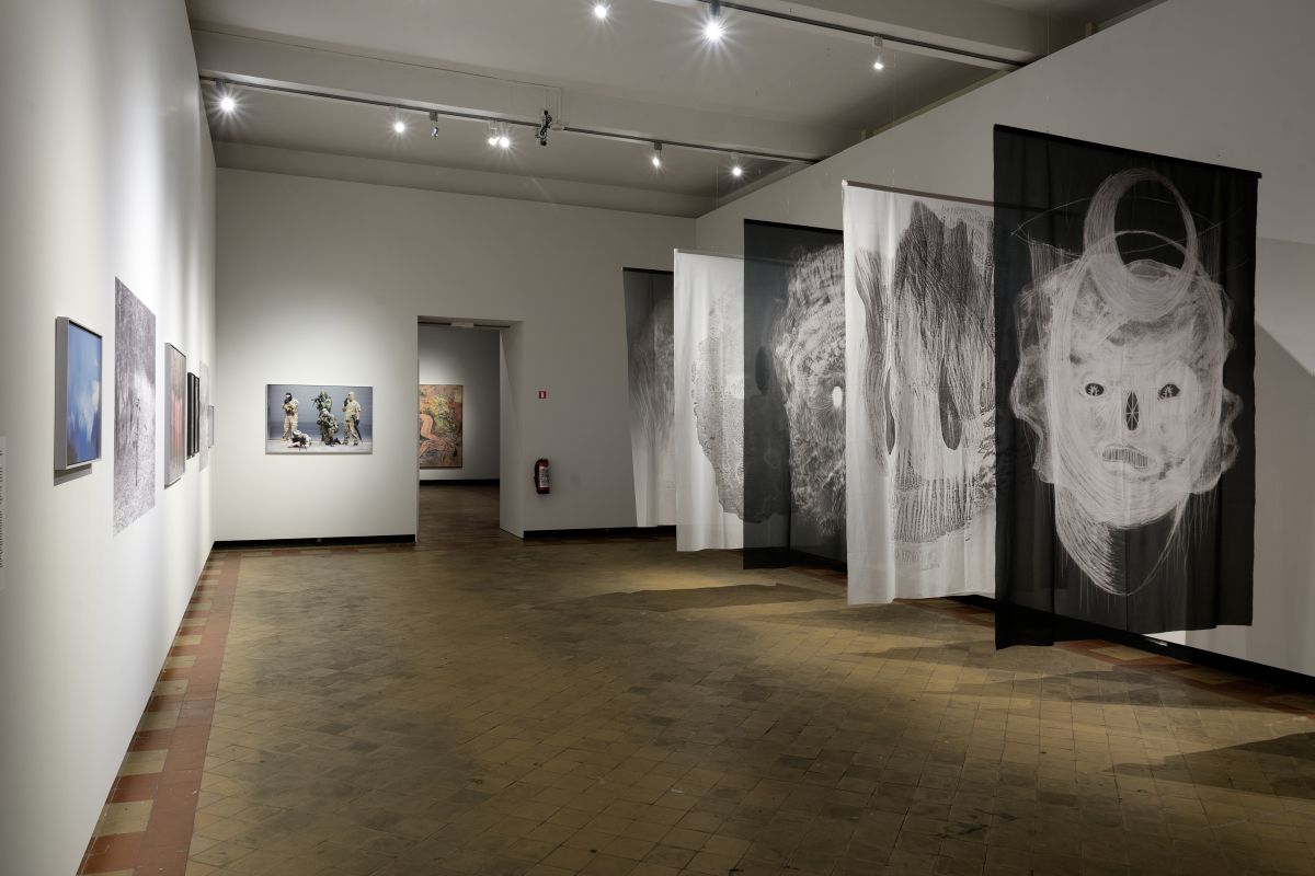 Zaalzicht Tentoonstelling Angst c Guido_Suykens